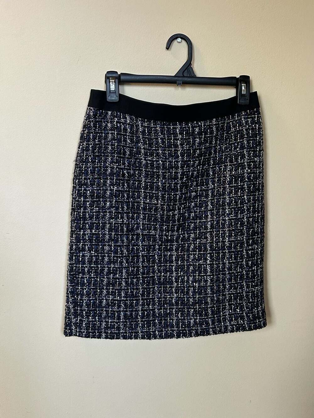White House Black Market Tweed Pencil Skirt Size 2 Blue Black Plaid